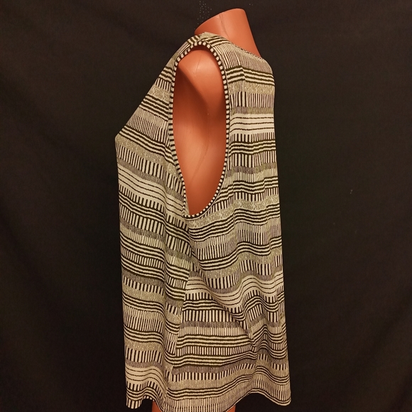 2X Sag harbor Woman African print sleeveless round neck casual to dressy top - Picture 5 of 9